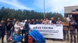 PT SBA Serahkan Mesin Penyedot Pasir untuk Nelayan Lhok Krueng Raba Lhoknga