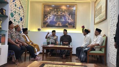 Subuh Keliling di Masjid Raya Baiturrahman, Kapolda Aceh Perkuat Kemitraan dengan Masyarakat