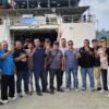 Di Pelabuhan Sinabang, PWI Simeulue Lepas Nasir Nurdin dengan Teriakan ‘Dua Periode’